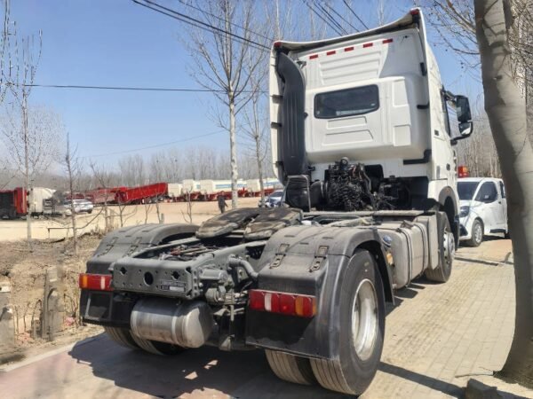 HOWO T7H Refurbished Tractor Truck - Image 4